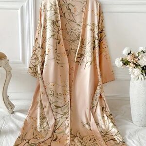 Women's Lightweight Satin Floral Printing Long Sleeve Robe